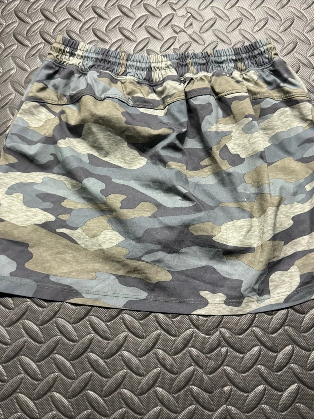 Old Navy Active Girls Camo Athletic Skirt Size L 10-12 Built-In Shorts